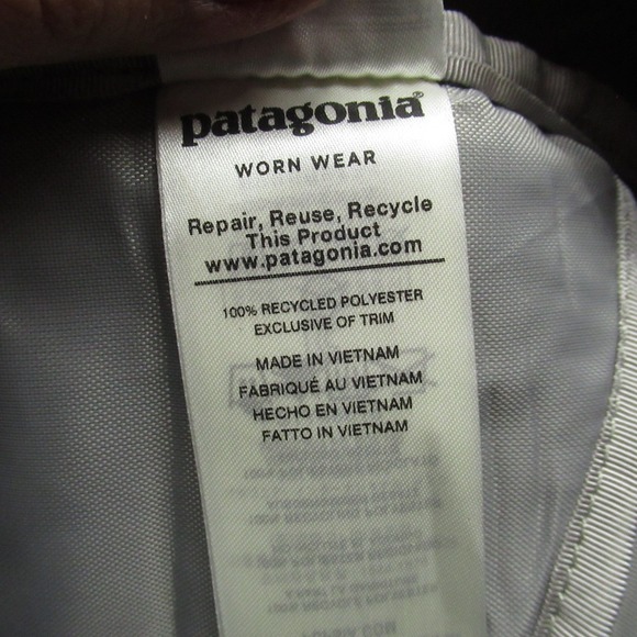 Patagonia Arbor Day Pack 20L One Size Black Water Resistant Adjustable Hike LOGO - Picture 10 of 12